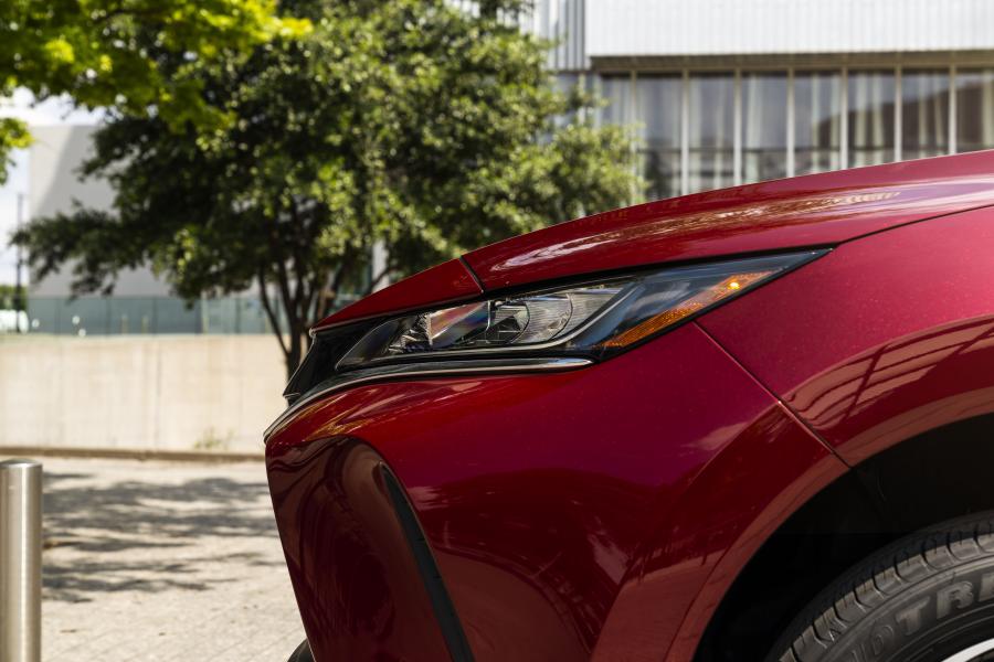Детали экстерьера Toyota Venza Hybrid LE 2020 года  (фото 32 из 40)